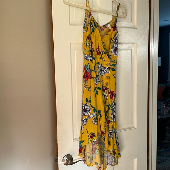 Xhilaration Dresses & Skirts - Floral dress